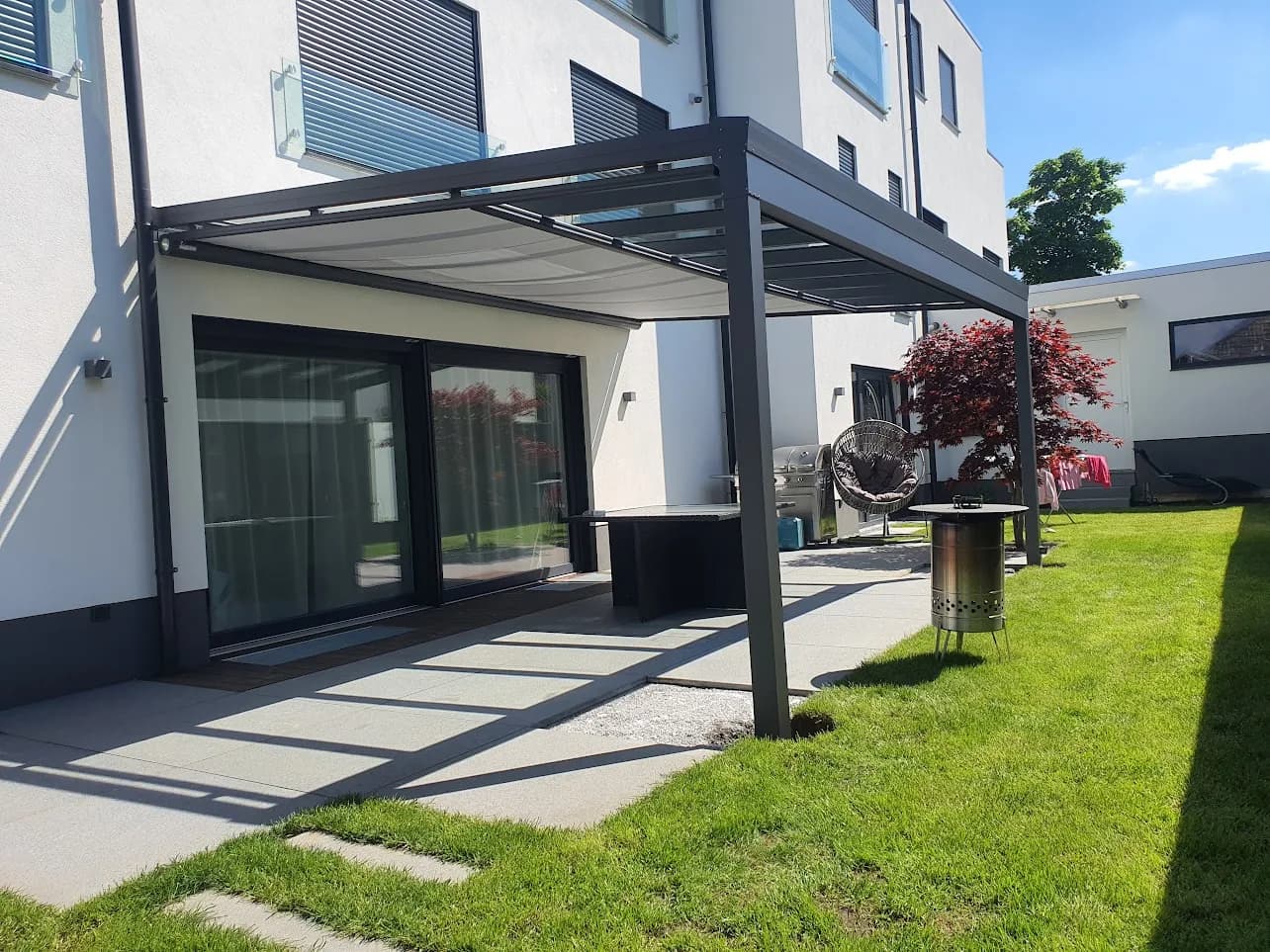 Terrassendach Anthrazit – Große Spannweite