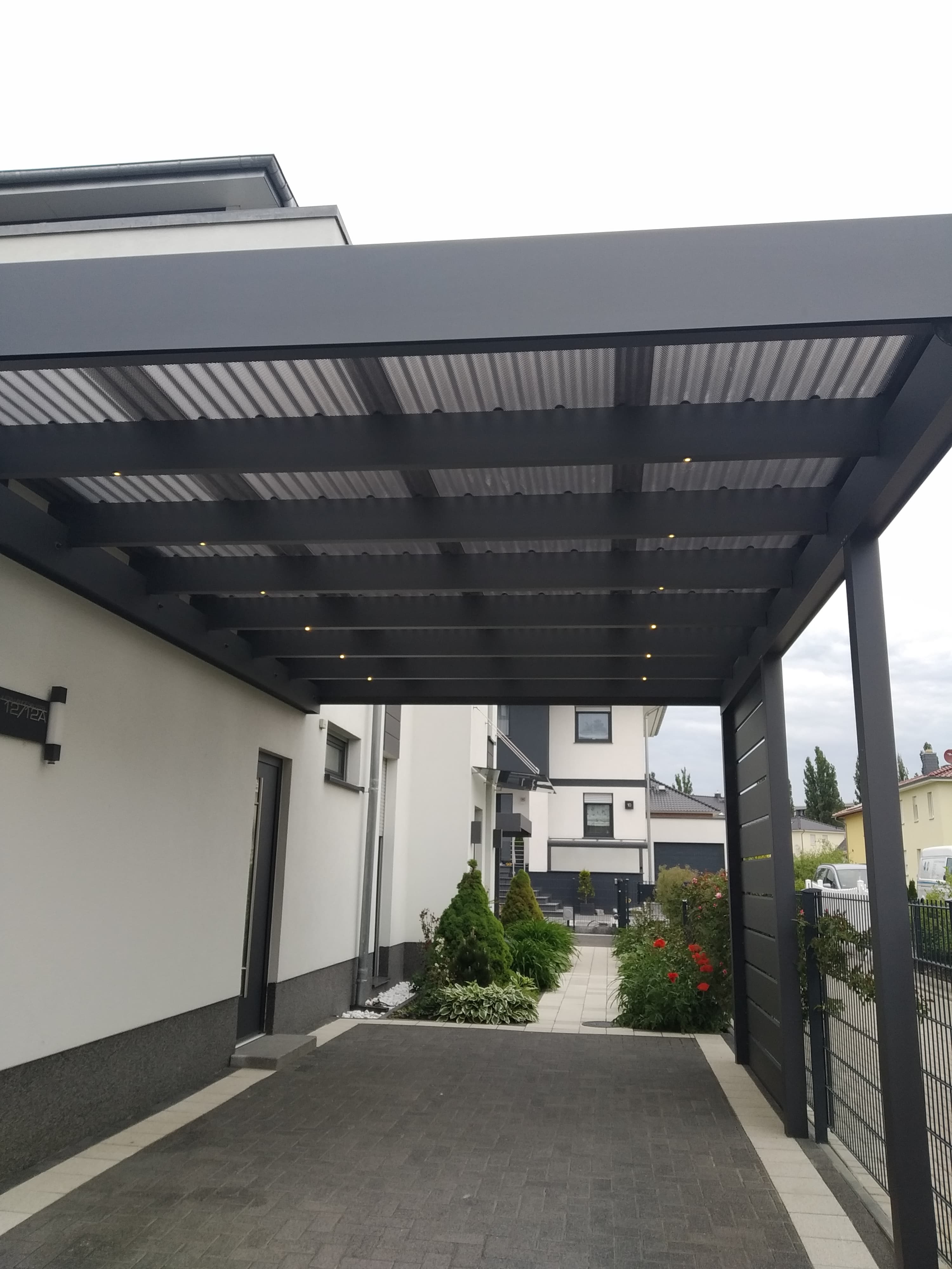 LED-Carport Premium – Flachdach-Carport