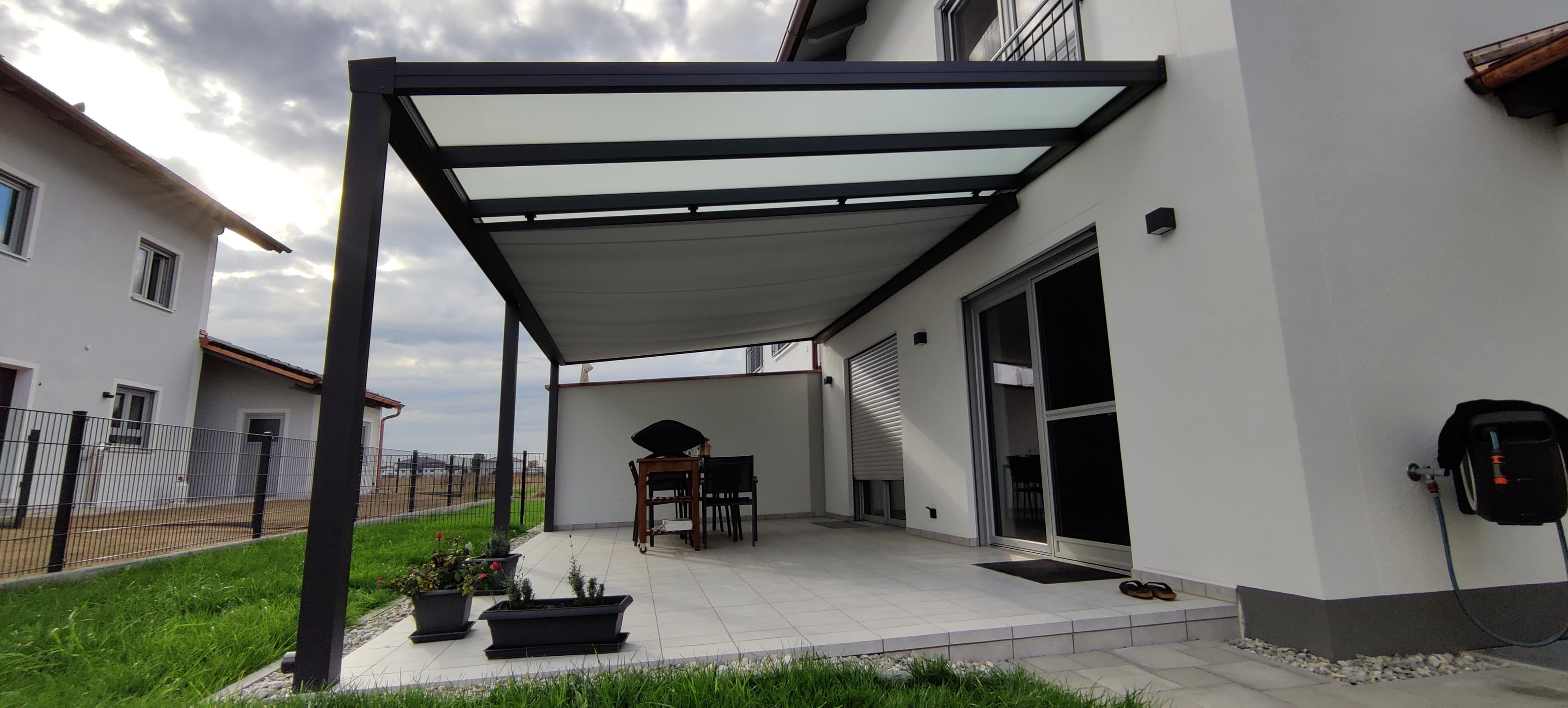 Markisen Referenz 11 – Screen-Gewebe transparent