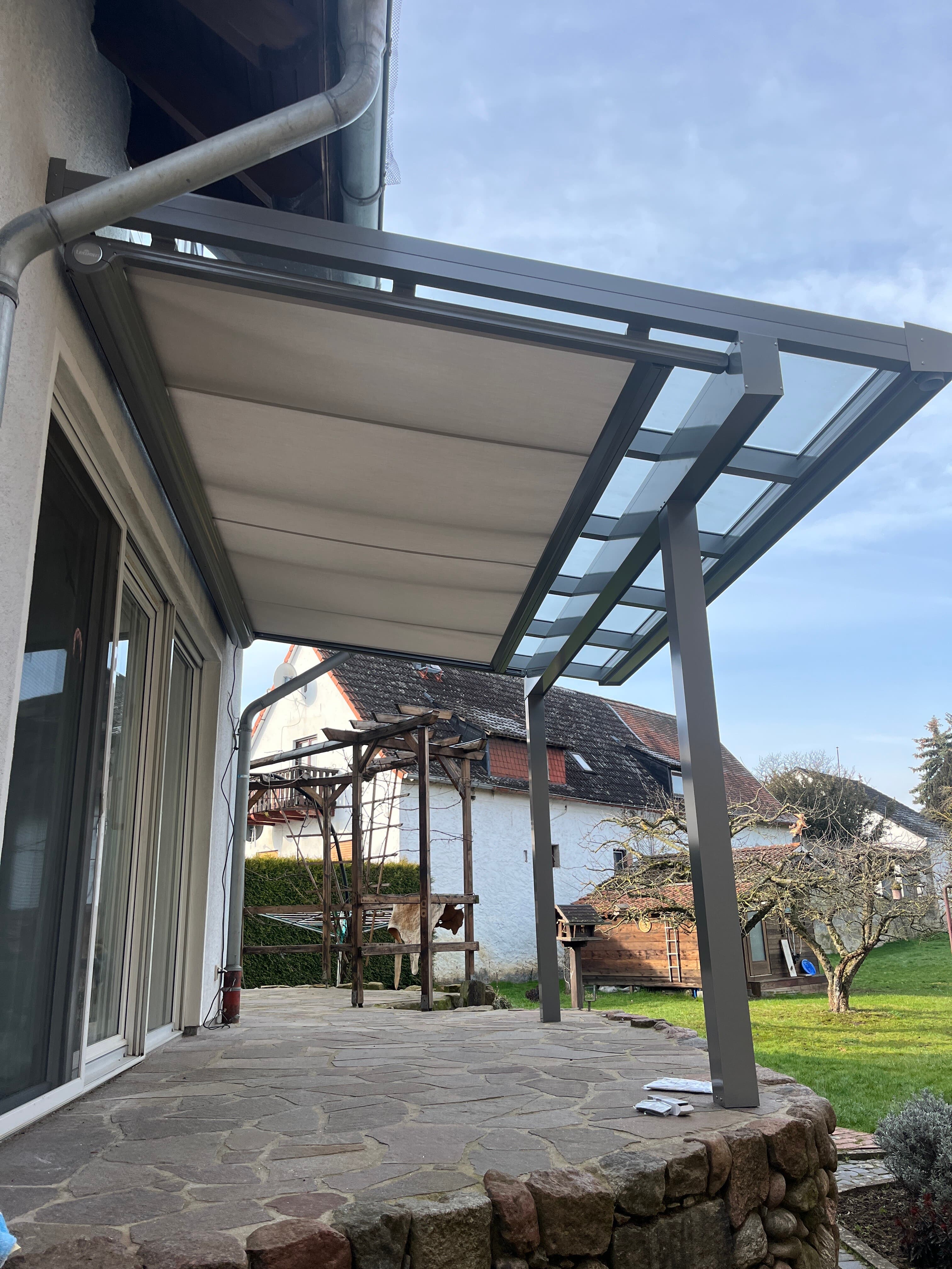 Markisen Referenz 15 – Markise über Holzterrasse