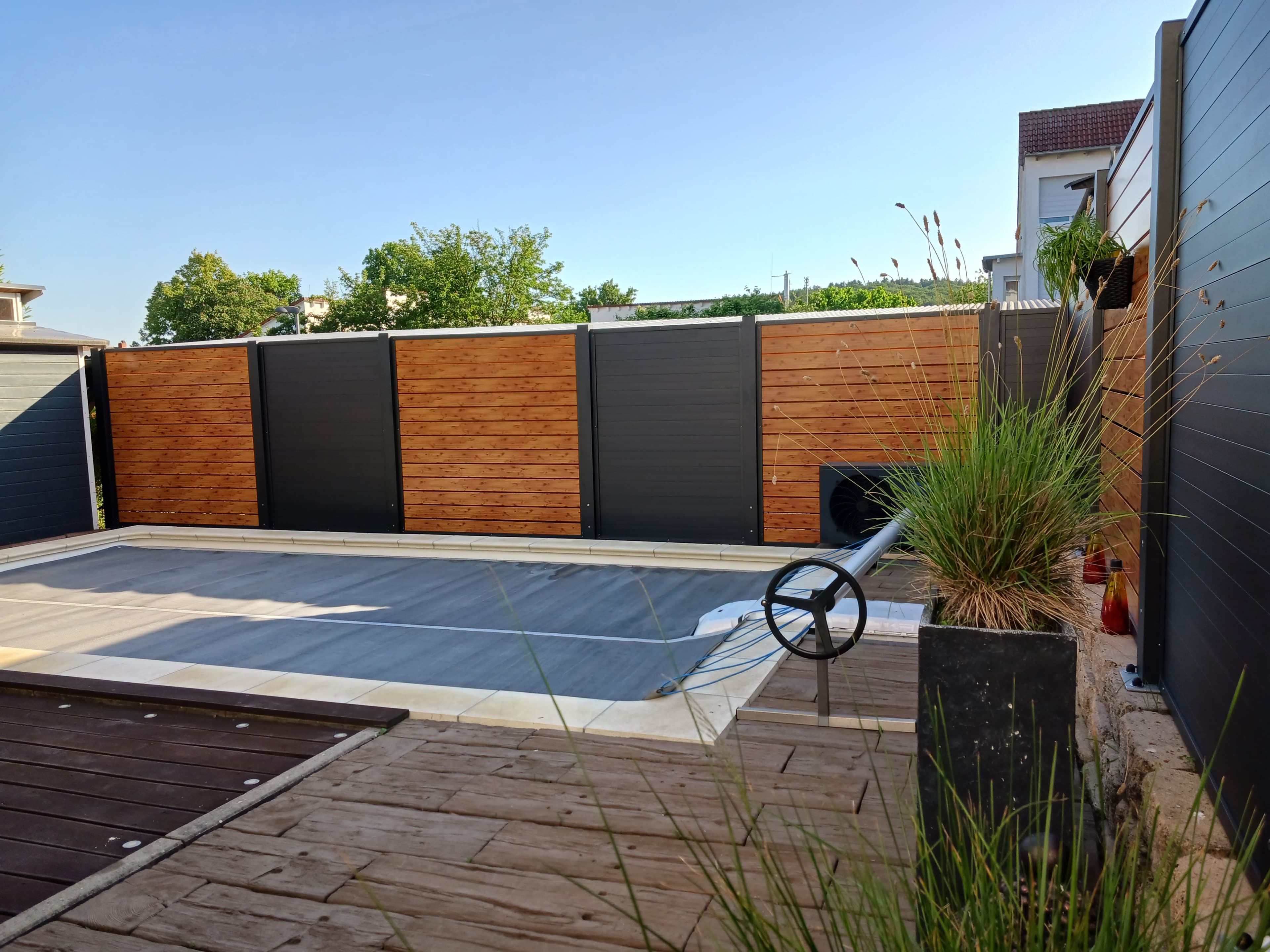 Pool-Sichtschutz Holz – Sichtschutz