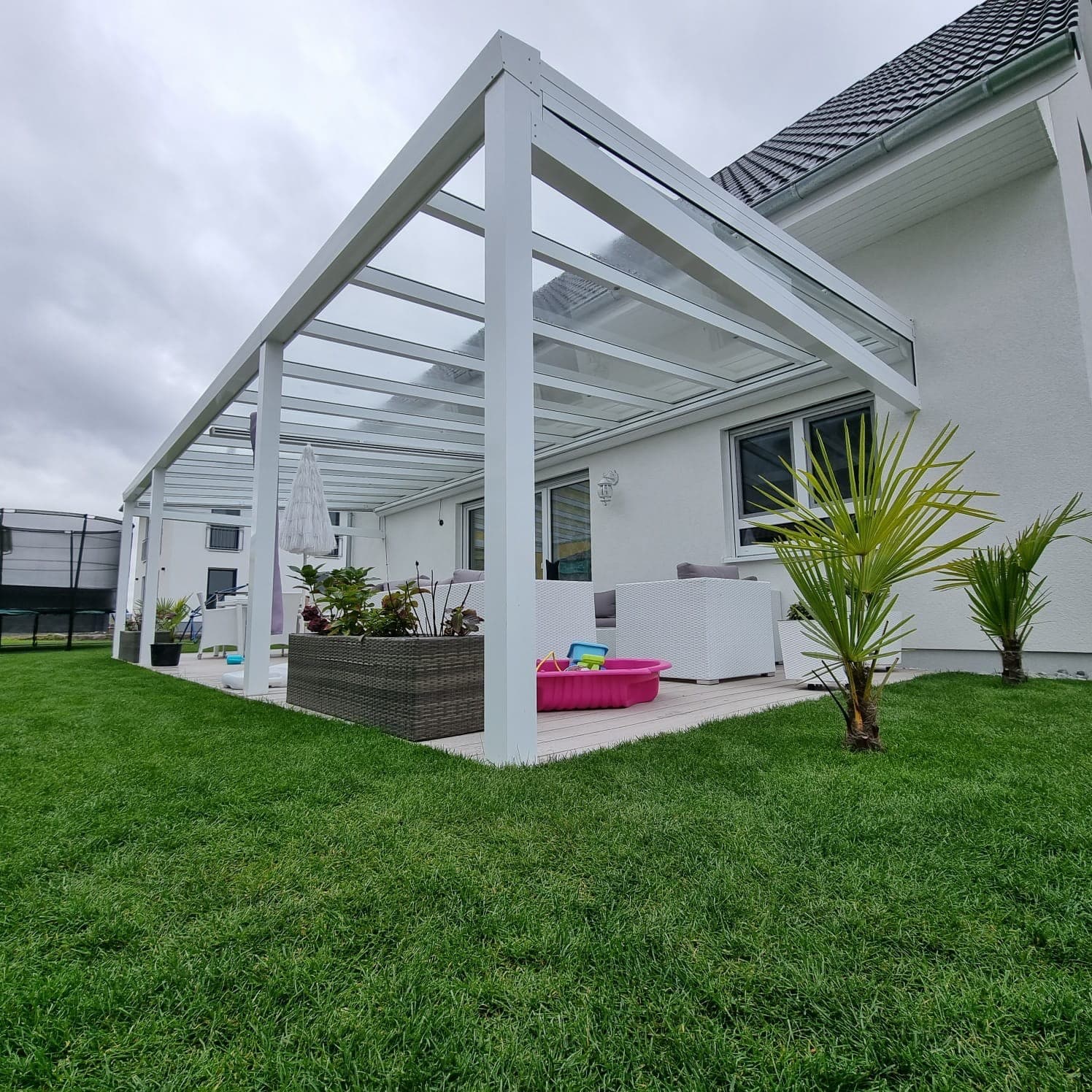 Sommergärten Referenz 10 – Blick in den Garten