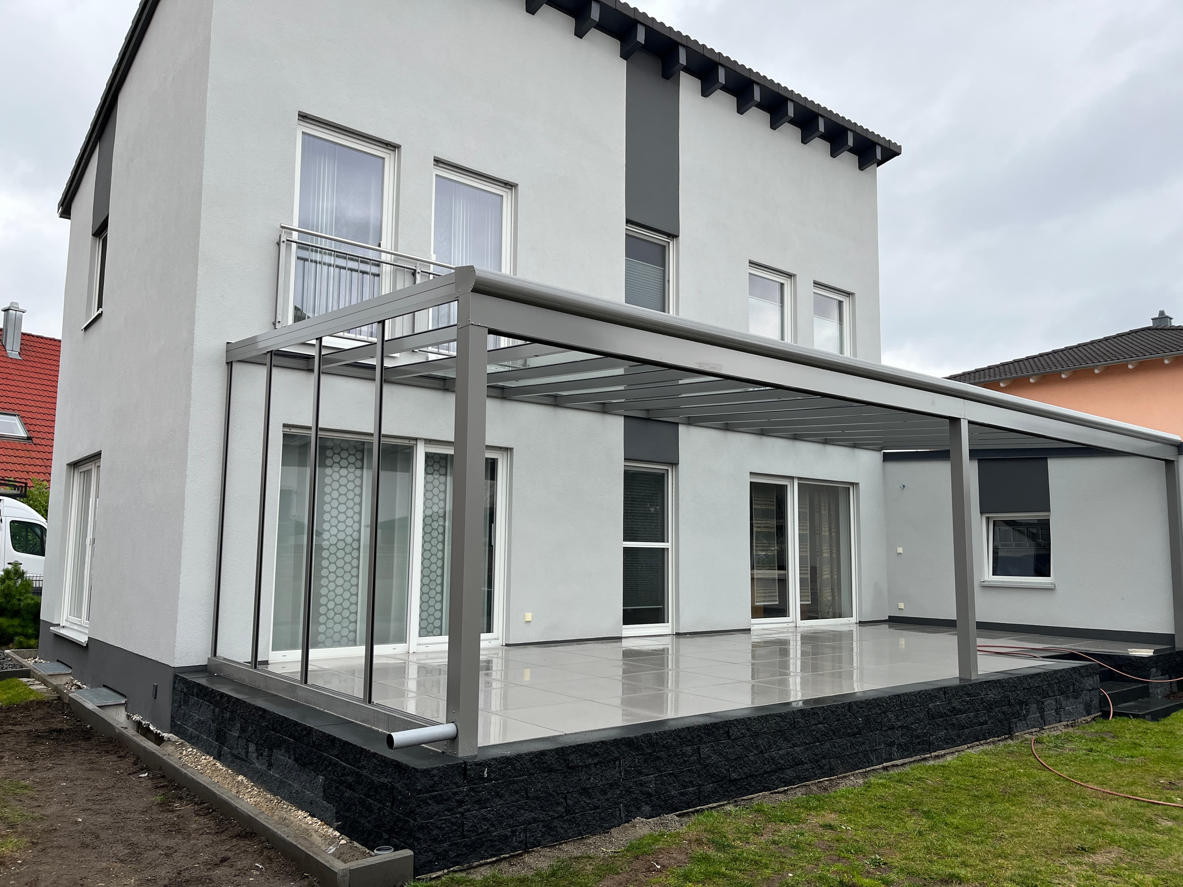 Terrassenüberdachungen Referenz 8 – Mit LED-Beleuchtung