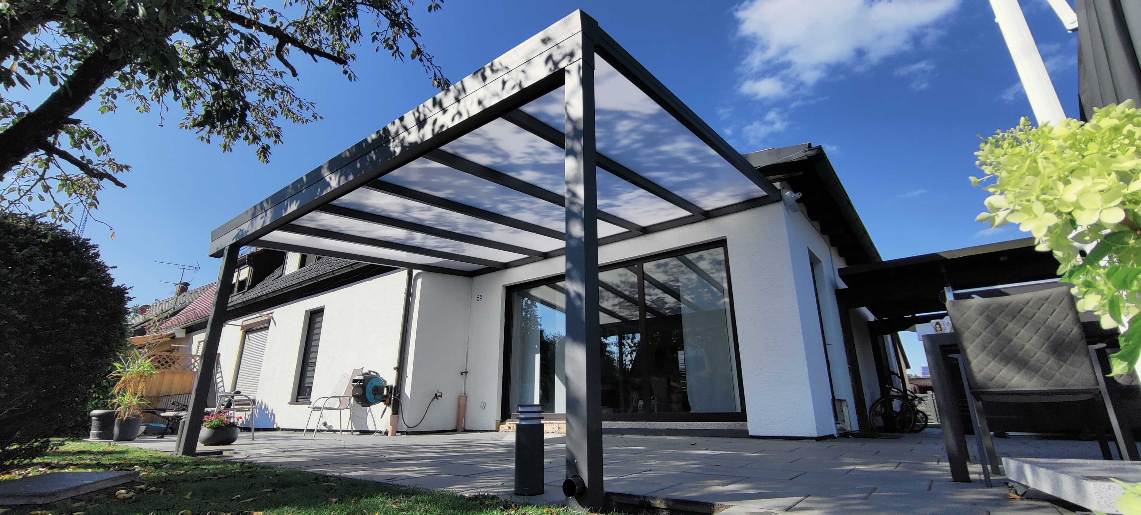 Terrassenüberdachungen Referenz 10 – Mit Glas-Schiebewänden