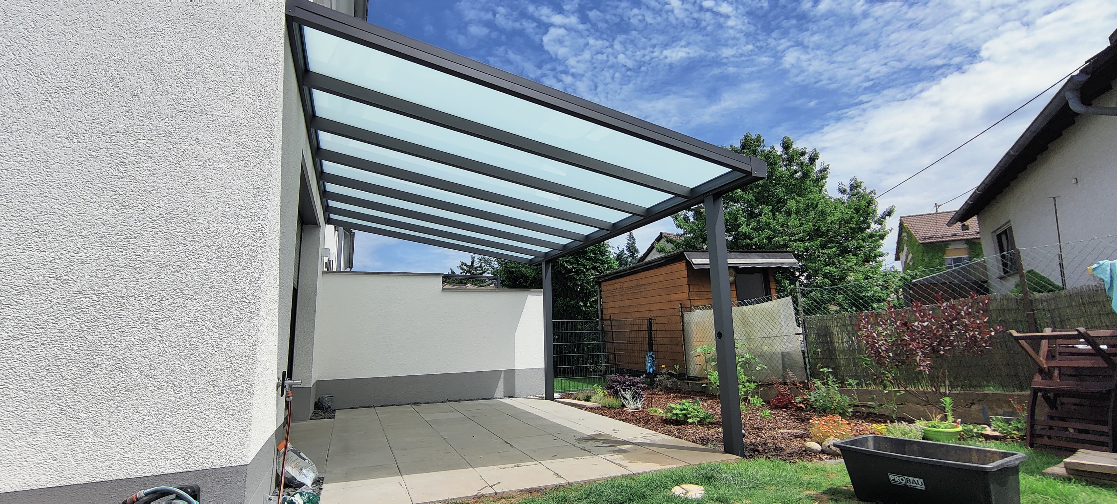 Terrassenüberdachungen Referenz 12 – Silbergrau RAL 9007