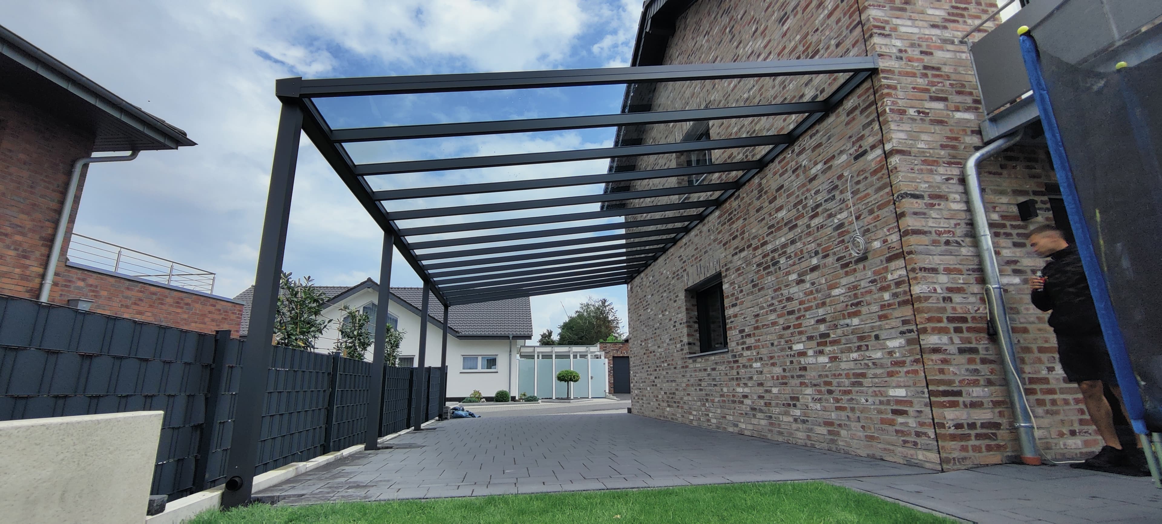 Carports Referenz 12 – Silbergrau RAL 9007